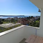 招待所 Rab Diving Mirko 拉布